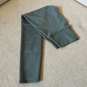 Alo Yoga High Waist AirLift yoga pants